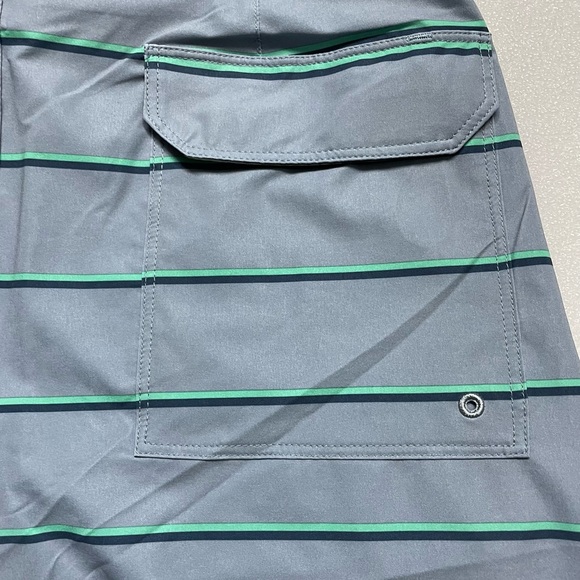 Men's PATAGONIA Stretch Hydropeak Boardshorts 21"- Sz 30 & 32 Blue Stripped $79 - Picture 4 of 10